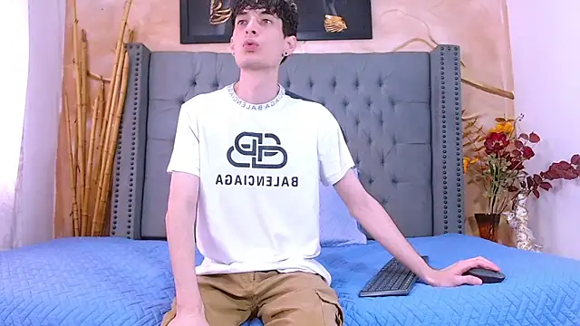 Luke Carter online show from December 4, 1:10 pm