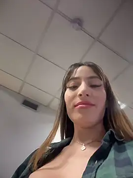 SweetieSinXXX online show from June 24, 9:23 pm