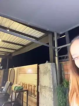 SweetieSinXXX online show from April 1, 11:34 pm