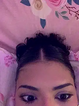 luluzinhax online show from January 12, 3:02 am