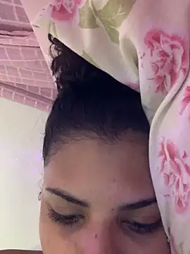 luluzinhax online show from February 11, 4:23 am