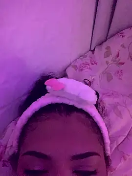 luluzinhax online show from January 14, 4:38 am