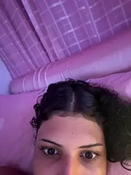 luluzinhax online show from May 13, 1:56 am
