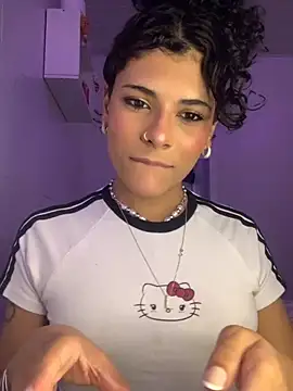 luluzinhax online show from October 15, 3:27 am