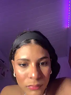 luluzinhax online show from November 11, 4:29 am