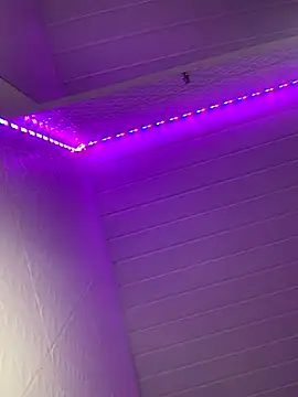 luluzinhax online show from January 6, 12:03 am