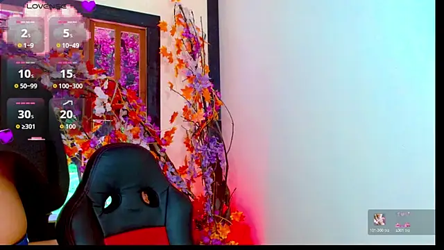 Snapshot of Cristal_Villael chatting on November 4, 3:10 am Cristal Villael online show from November 4, 3:10 am