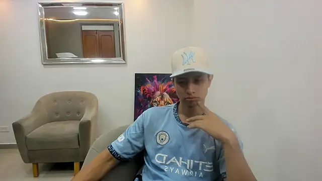 Snapshot of andre_blow chatting on October 24, 2:16 pm andre blow online show from October 24, 2:16 pm