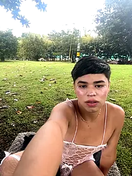 Snapshot of Matt_Swett chatting on October 16, 12:35 pm Matt Swett online show from October 16, 12:35 pm