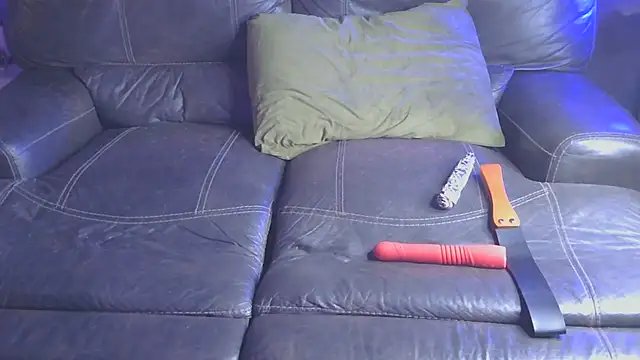 mmmminaDarling online show from December 17, 5:34 am