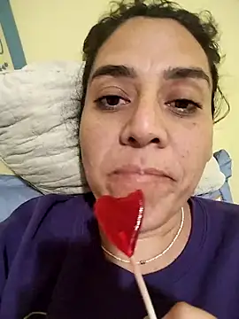 denissebombon online show from February 14, 2:56 am