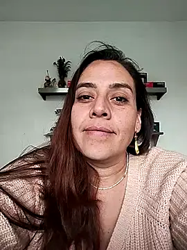 denissebombon online show from February 5, 11:22 pm