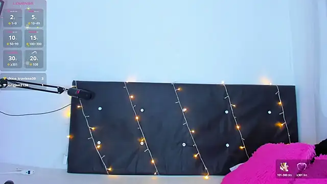 Snapshot of Danaa_moore_ chatting on November 11, 10:15 pm Danaa moore online show from November 11, 10:15 pm