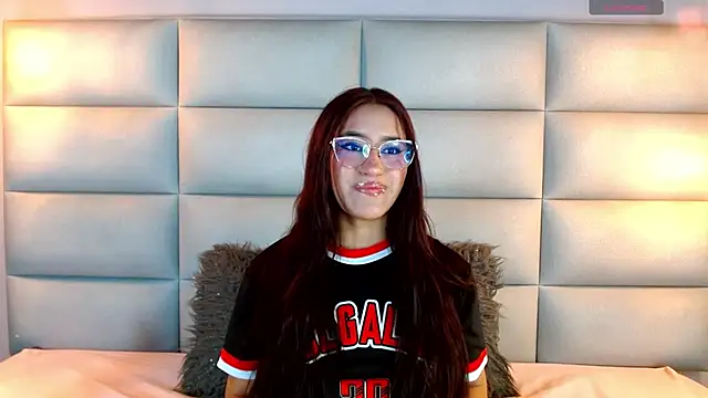 miss aris online show from April 22, 2:29 am