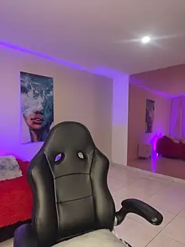 eliza eup online show from September 18, 11:46 am