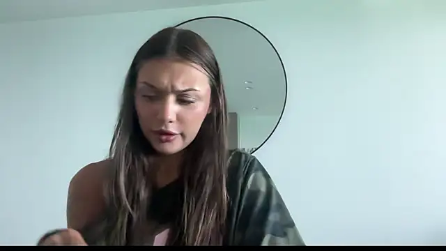 cassiess1 online show from February 12, 4:01 am