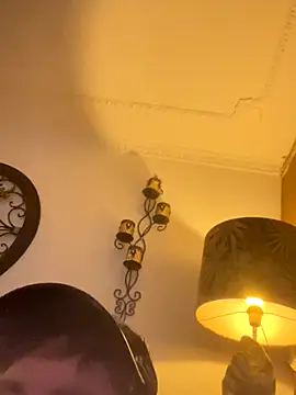 MrScrr online show from September 30, 9:43 pm