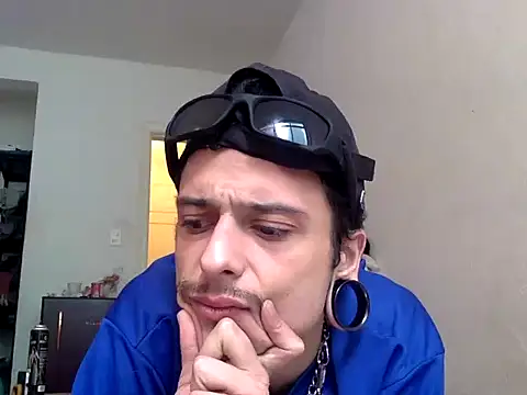 chrisalmeid  online show from November 2, 2:11 pm