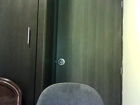 Valery  Rouse  online show from October 31, 12:51 am