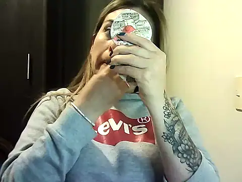 Valery  Rouse  online show from February 14, 2:45 am