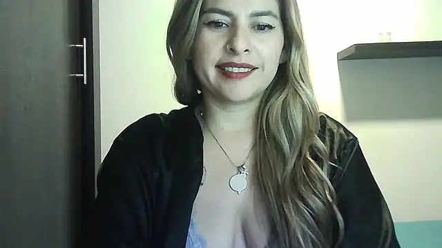 Valery  Rouse  online show from March 28, 3:07 am