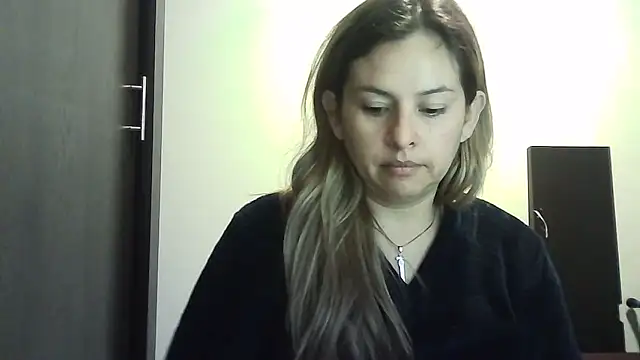 Valery  Rouse  online show from March 27, 12:17 pm