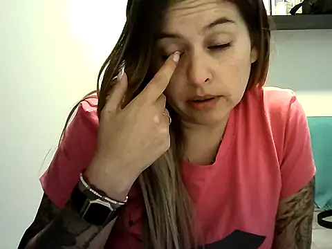 Snapshot of Valery__Rouse_ chatting on July 15, 10:06 pm Valery Rouse online show from July 15, 10:06 pm