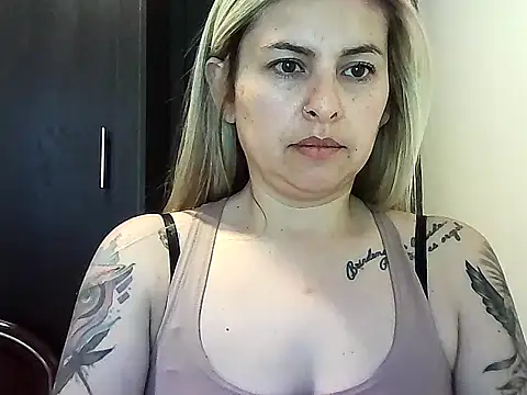 Valery  Rouse  online show from October 10, 3:02 pm