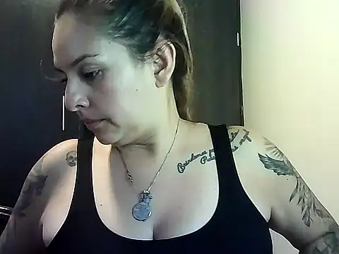 Valery  Rouse  online show from February 25, 9:25 pm