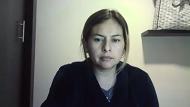 Valery  Rouse  online show from April 10, 12:28 am