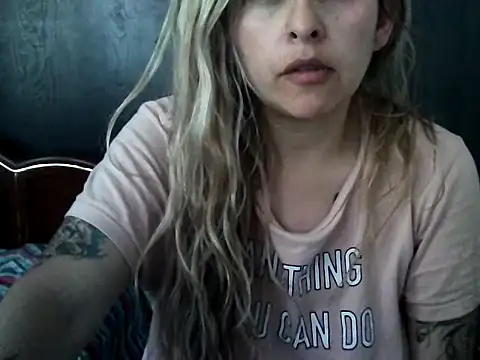 Valery  Rouse  online show from October 27, 4:08 pm