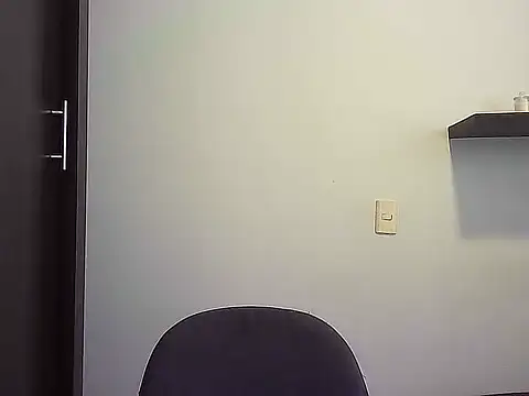 Valery  Rouse  online show from April 3, 7:42 pm