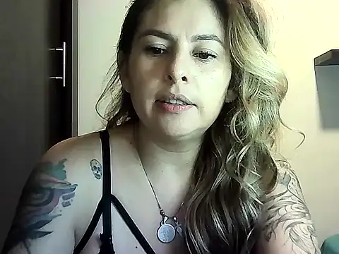 Valery  Rouse  online show from March 29, 10:11 pm