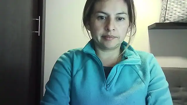 Valery  Rouse  online show from April 11, 4:20 am