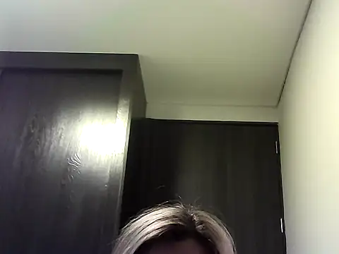 Valery  Rouse  online show from October 5, 9:49 pm