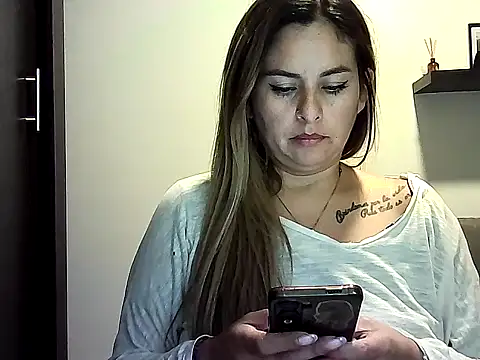 Snapshot of Valery__Rouse_ chatting on June 7, 1:22 am Valery Rouse online show from June 7, 1:22 am
