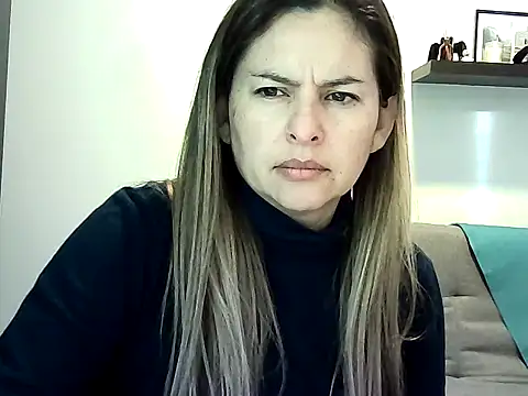 Snapshot of Valery__Rouse_ chatting on July 21, 11:44 am Valery Rouse online show from July 21, 11:44 am
