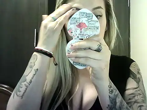 Valery  Rouse  online show from November 13, 2:48 am