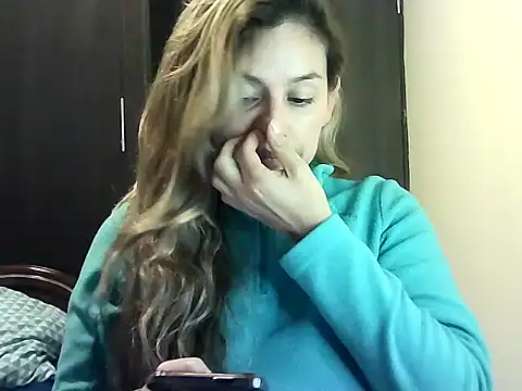 Valery  Rouse  online show from March 11, 11:48 am