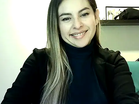 Snapshot of Valery__Rouse_ chatting on July 15, 1:56 am Valery Rouse online show from July 15, 1:56 am