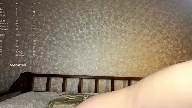 DreamyOlivia online show from April 7, 1:46 pm