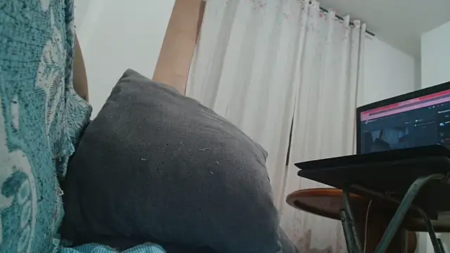 SecretBrunette online show from December 1, 2:01 am