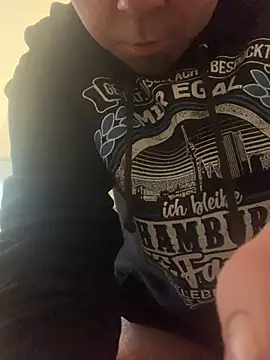 Snapshot of GeilerHSVFAN1989 chatting on October 23, 8:24 am GeilerHSVFAN1989 online show from October 23, 8:24 am