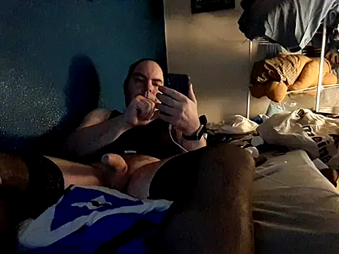 Snapshot of GeilerHSVFAN1989 chatting on December 4, 8:52 pm GeilerHSVFAN1989 online show from December 4, 8:52 pm