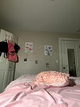 Snapshot of gigifox220 chatting on September 28, 6:31 am gigifox220 online show from September 28, 6:31 am