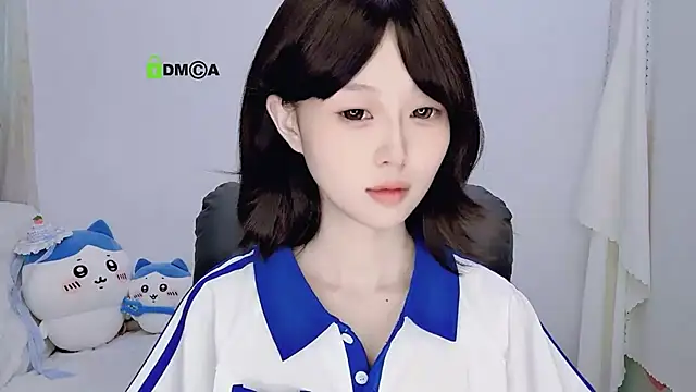 Snapshot of gummy-candy chatting on October 23, 3:49 am gummy-candy online show from October 23, 3:49 am