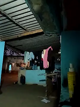 Snapshot of Hot-honi chatting on November 12, 5:33 am Hot-honi online show from November 12, 5:33 am