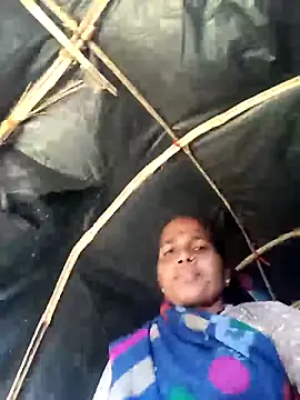 Snapshot of Hot-honi chatting on December 16, 10:08 am Hot-honi online show from December 16, 10:08 am