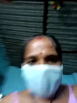 Snapshot of Hot-honi chatting on October 1, 2:21 pm Hot-honi online show from October 1, 2:21 pm