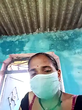 Snapshot of Hot-honi chatting on September 11, 5:29 am Hot-honi online show from September 11, 5:29 am